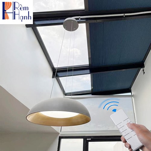 Rèm trần tự động