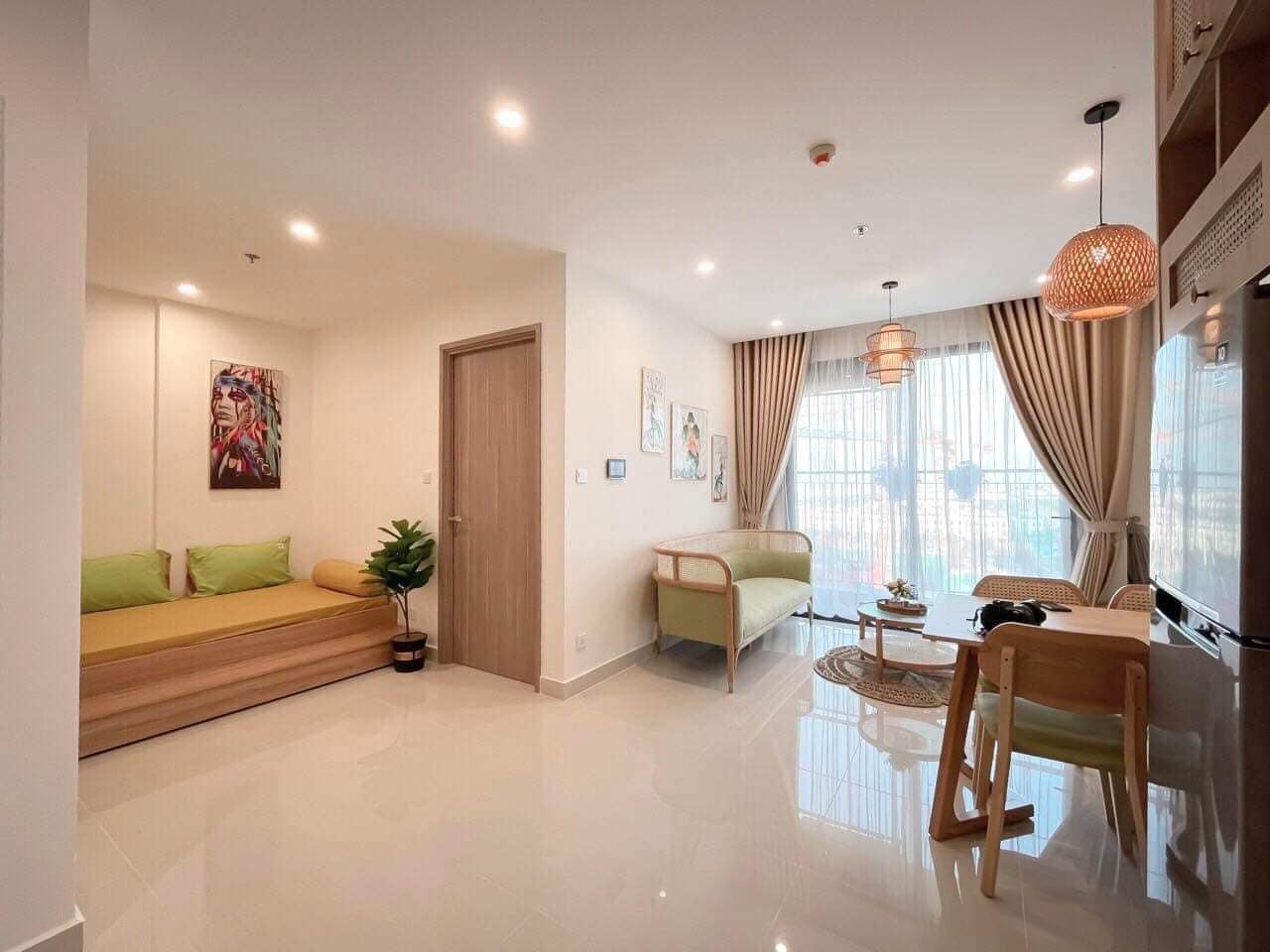 thi-cong-rem-cua-can-ho-1-phong-ngu-s1.02-sapphire-vinhomes-ocean-park-03.jpg