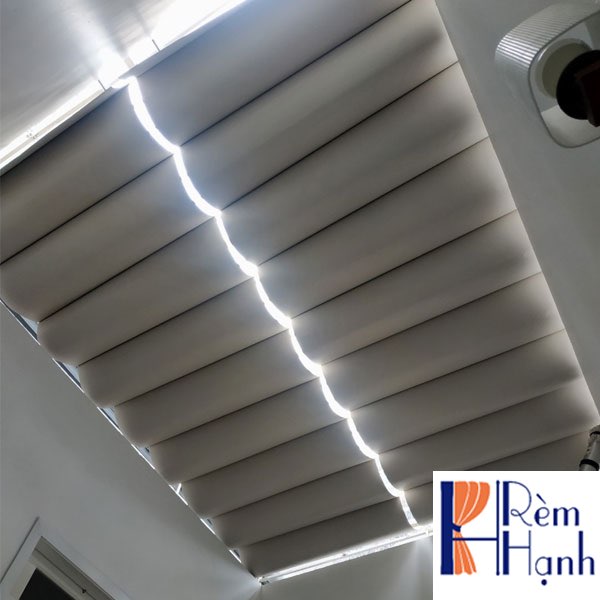 Rèm trần kéo tay chống nắng cho giếng trời mã GT12