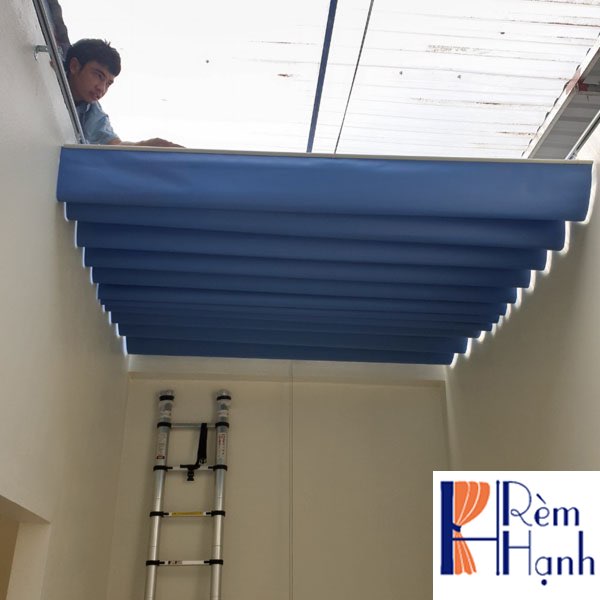 Rèm xếp che nắng mái kính mã GT08