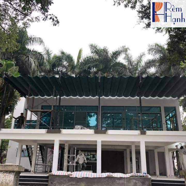 Bạt trần xếp lớp che nắng mái kính mã BT13