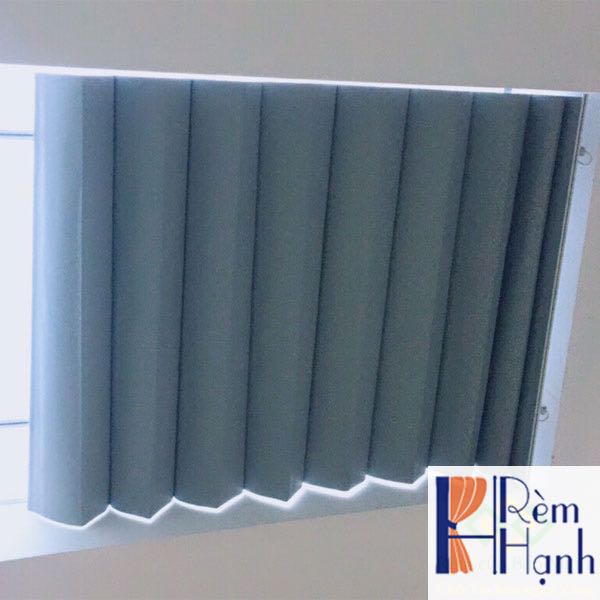 Rèm trần che nắng mái kính mã GT16