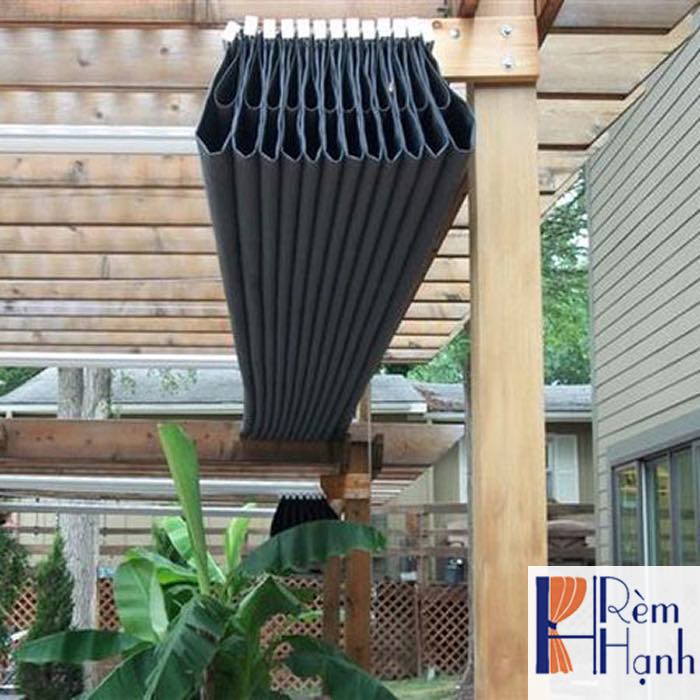 Rèm trần che nắng mái kính ngoài trời mã GT06