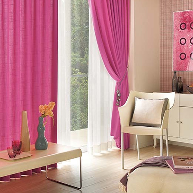 Rèm vải đẹp cho phòng khách màu hồng