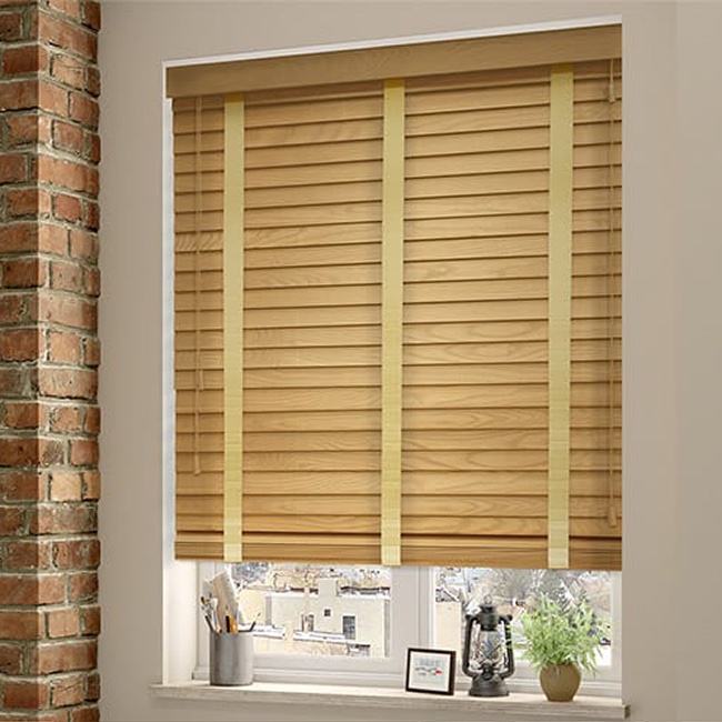 Rèm gỗ đẹp cho cửa sổ phòng khách hãng Pilano mã B022