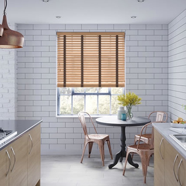 Rèm gỗ che sáng cửa sổ hãng Pilano mã B006