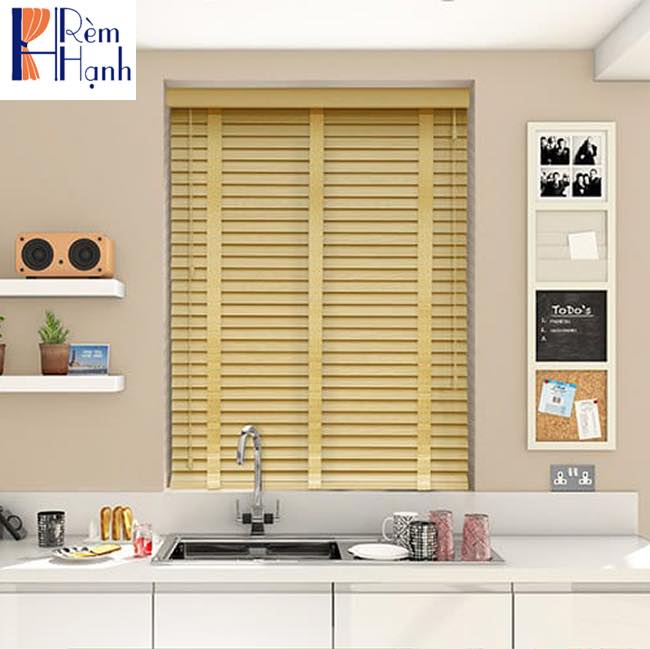 Rèm sáo gỗ giá rẻ che nắng cửa sổ hãng Pilano mã B011