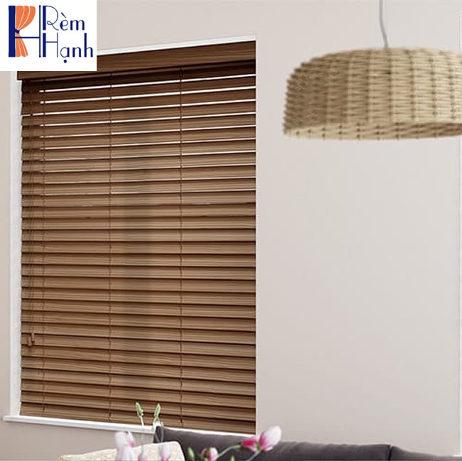 Rèm sáo gỗ che nắng cửa kính hãng Pilano B010 – Bản 3.5