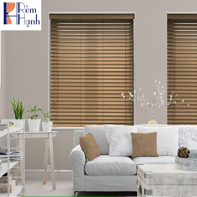 Rèm gỗ chống nắng cửa kính hãng Pilano B009 – Bản 3.5