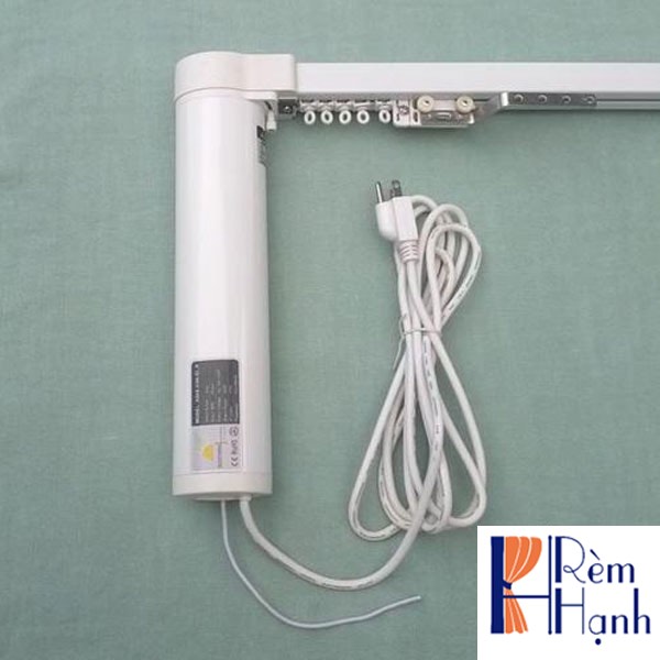 Rèm vải tự động tích hợp Motor rèm hãng Novo mã N18