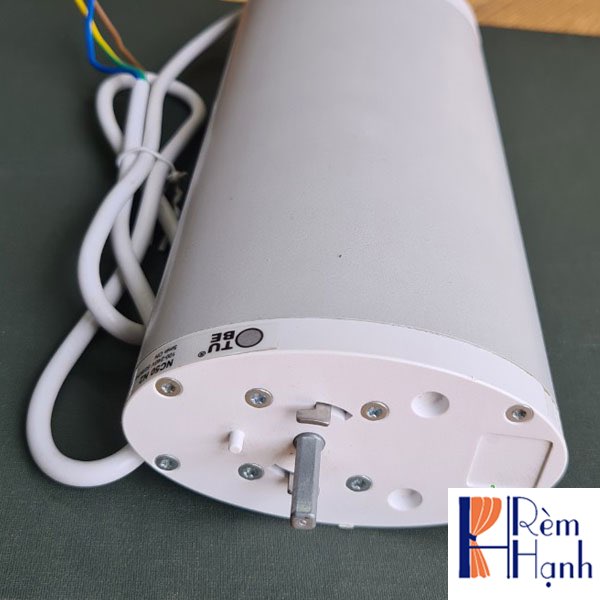 Rèm vải tự động tích hợp động cơ hãng Somfy mã Tube NC50