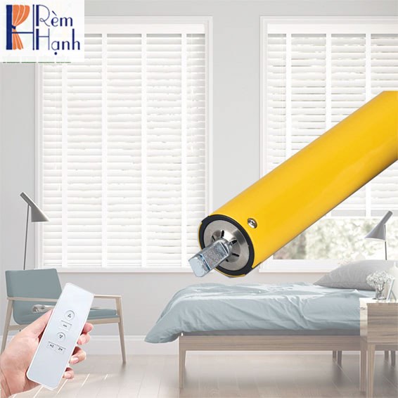 Rèm gỗ thông minh với motor rèm AOK AM35