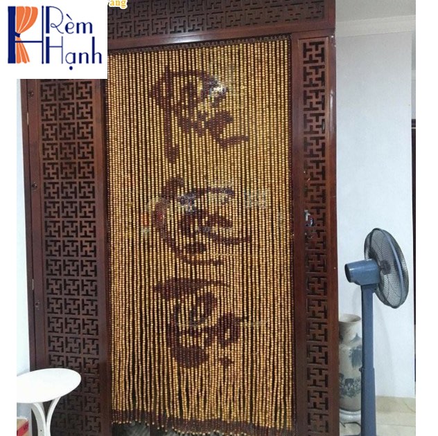 Rèm hạt gỗ nền gỗ pơmu, họa tiết gỗ hương