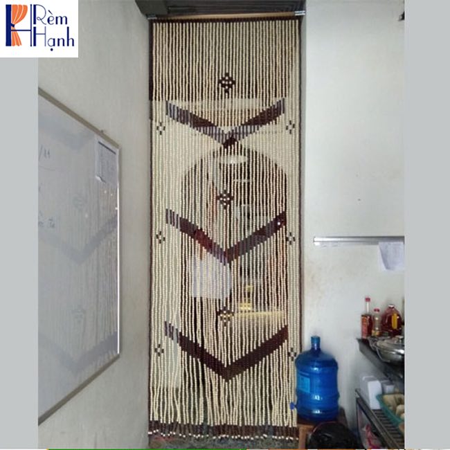 Rèm hạt gỗ phong thủy – Mẫu chữ V