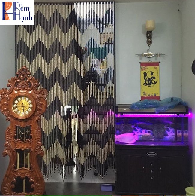 Rèm hạt gỗ đẹp – Mẫu sóng chữ V