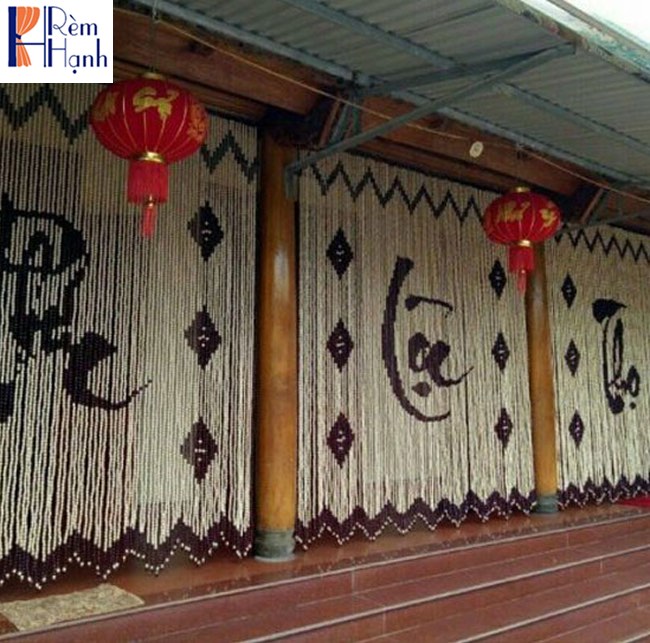 Rèm cửa hạt gỗ – Mẫu chữ Phúc Lộc Thọ kết hợp quả trám