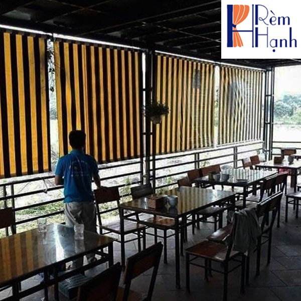 Bạt che nắng mưa ban công quán cafe hãng FIVESTAR – mã TE03