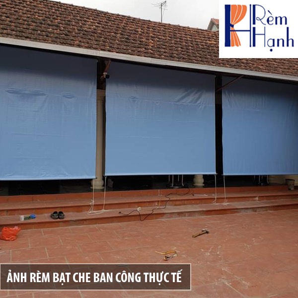 Rèm Bạt che nắng mưa ban công H039