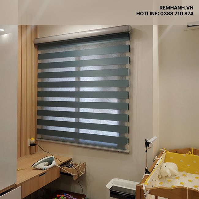 Rèm cầu vồng hãng Santech mã Logan